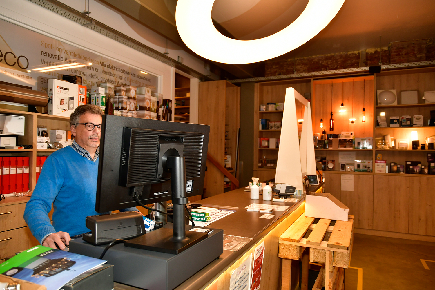 Winkel Elveco Lommel Rodekruisstraat